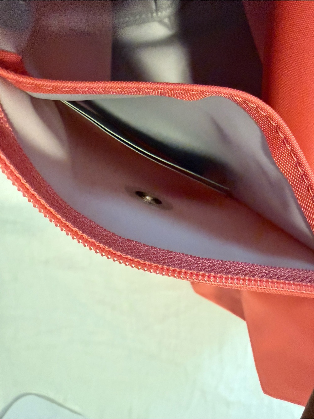 Authentic Longchamp Le Pliage Medium Shoulder Tote - Grenadine Pink - Picture 8 of 10